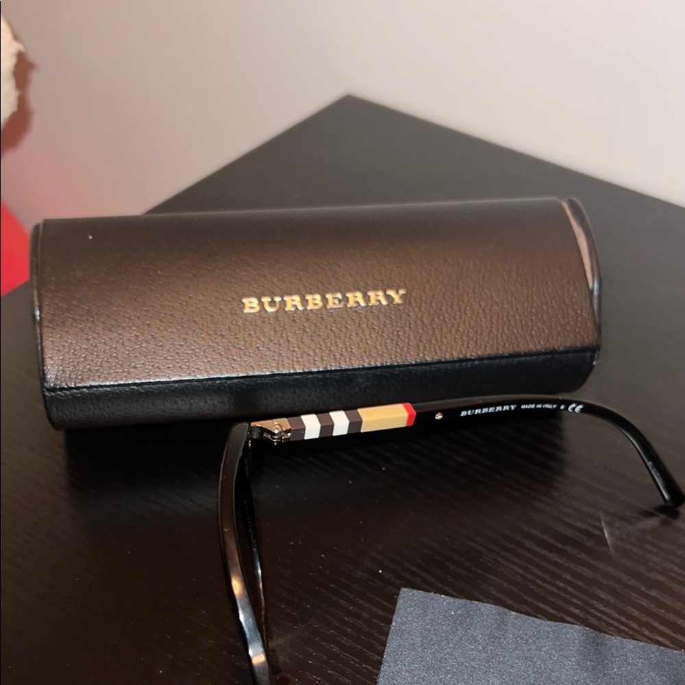 Burberry Black Sunglasses - Picture 6 of 12